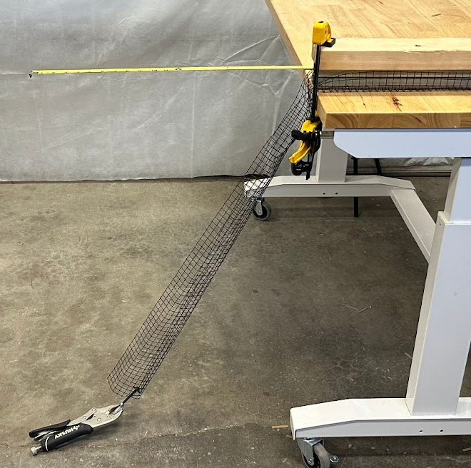 Picture of Vevor wire mesh failing strength test